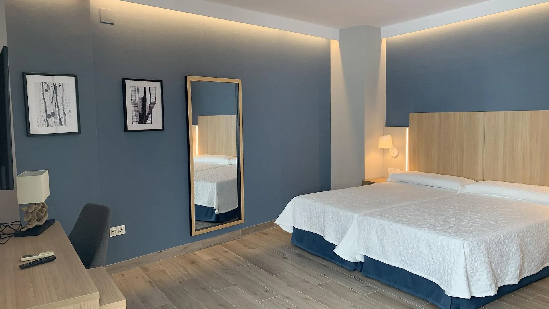 נרחה Hotel Puerta Del Mar - Adults Recommended