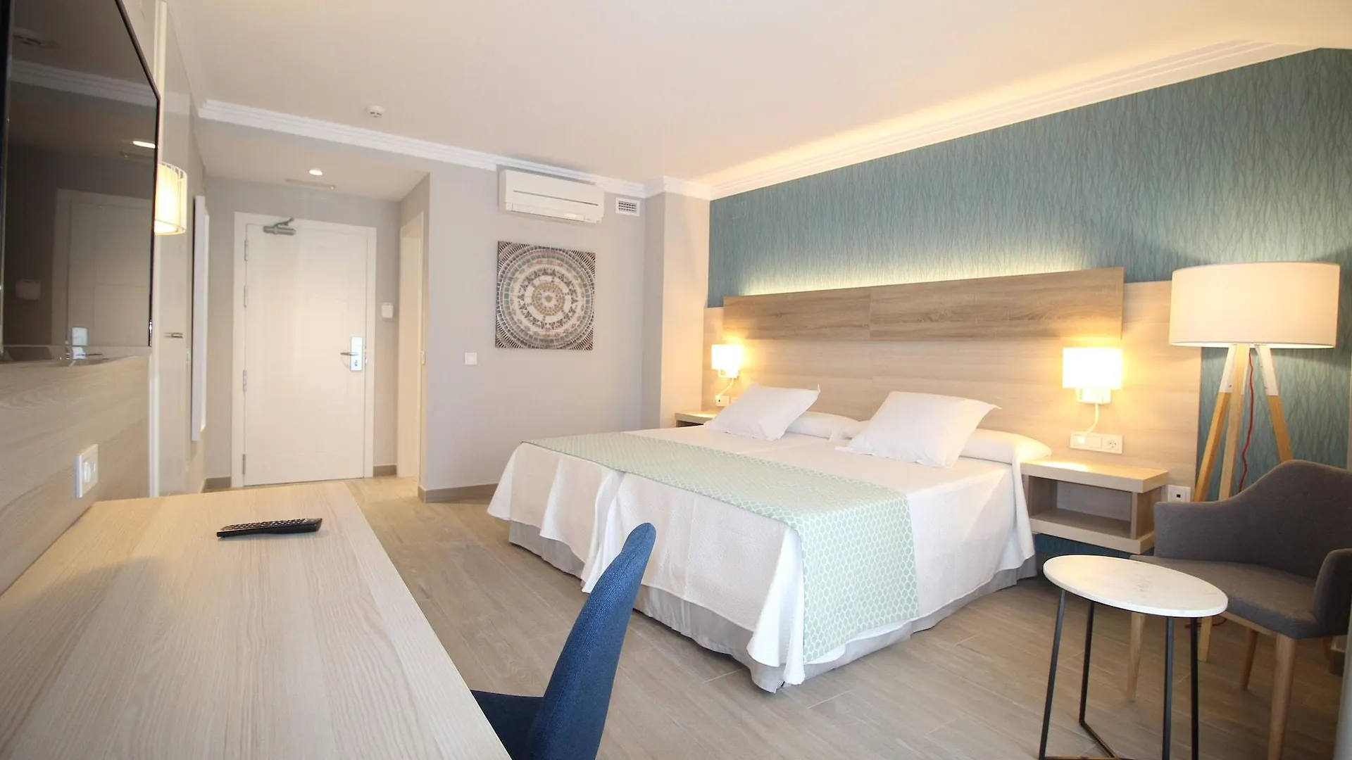 נרחה Hotel Puerta Del Mar - Adults Recommended