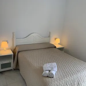Rosas De Capistrano , Nerja Spanje